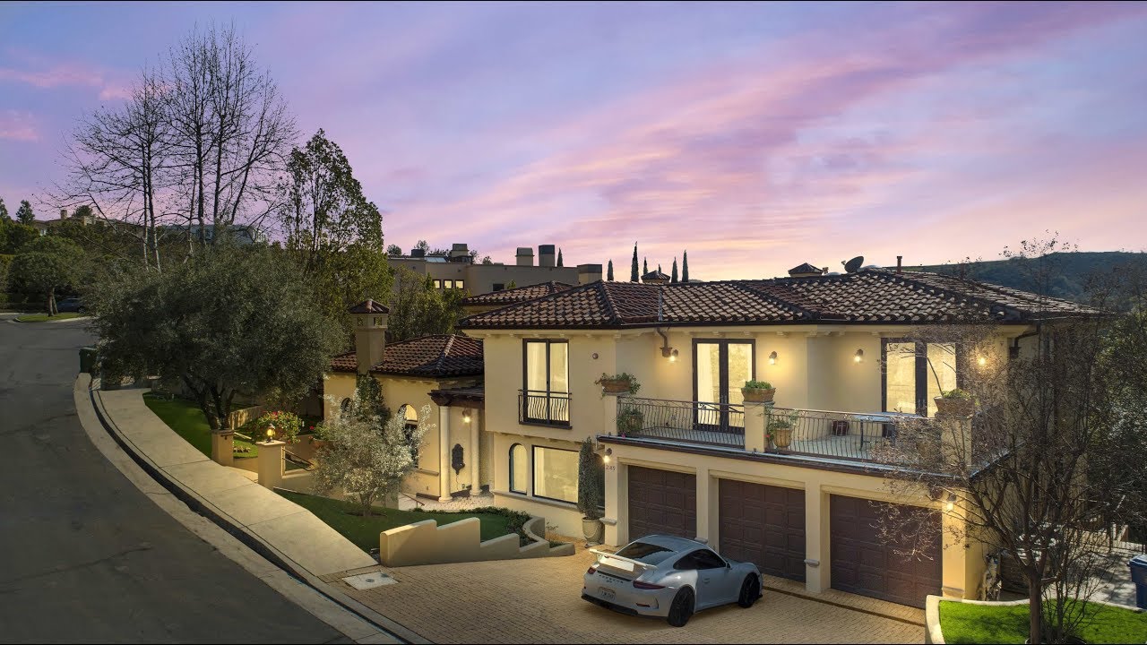 Bel Air Crest | 2189 Sheringham Lane