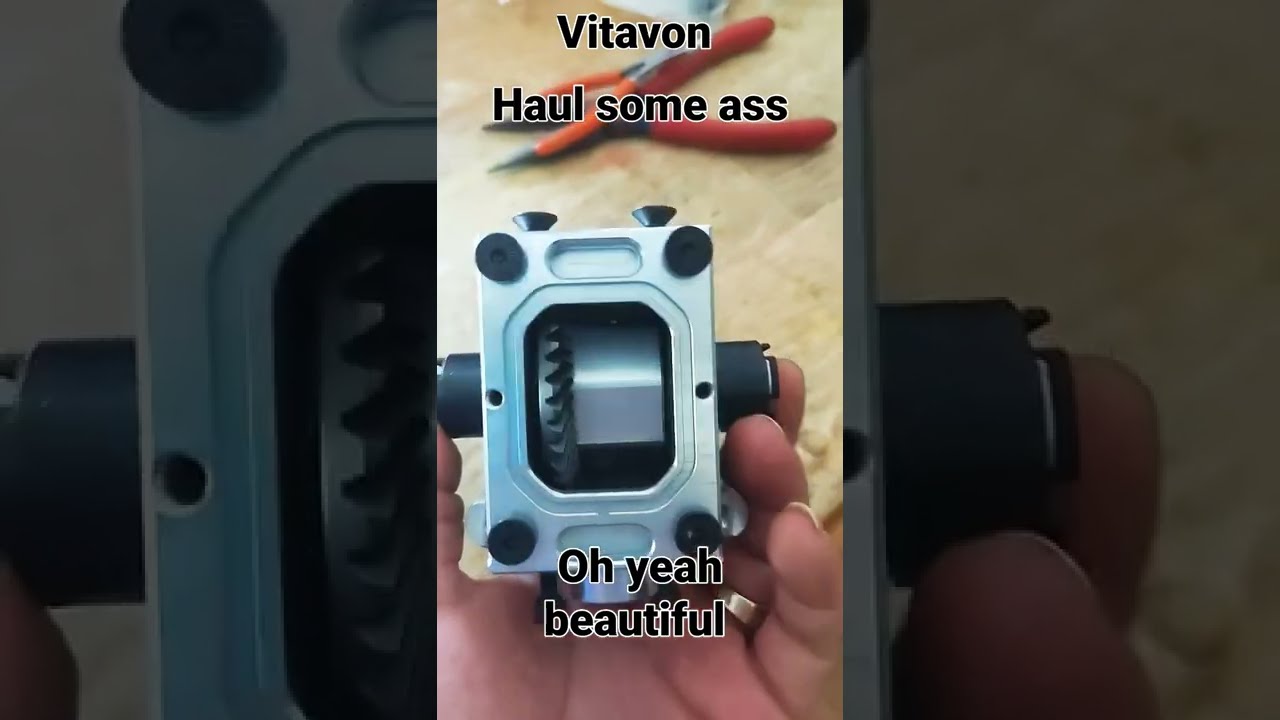 this vitavon diff housing in bulkhead and new out drives is a work of art