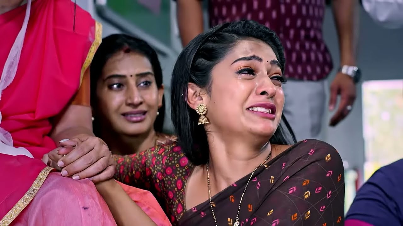 ಬಾಂಬ್ ಸ್ಫೋಟದಲ್ಲಿ ಶೌರ್ಯ ಸತ್ತನೇ? - Manemagalu - Full Ep - 474 - Family Drama Serial - Zee Kannada
