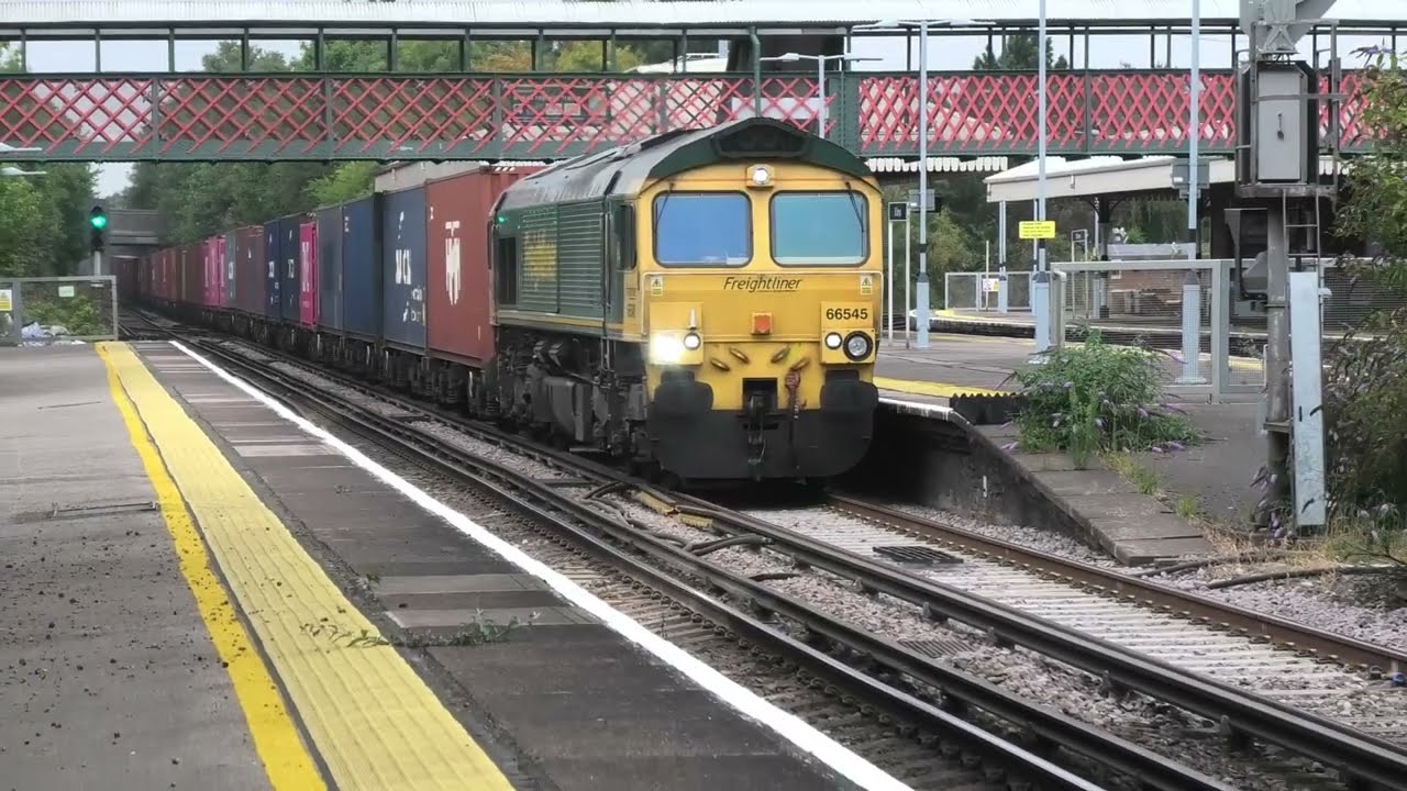 Trains at St Denys 13/08/25 #railway