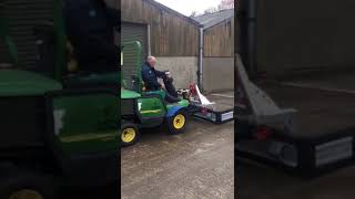 John Deere 4WD HYDROSTATIC MOWER CONVERTED TO A YARD SCRAPER