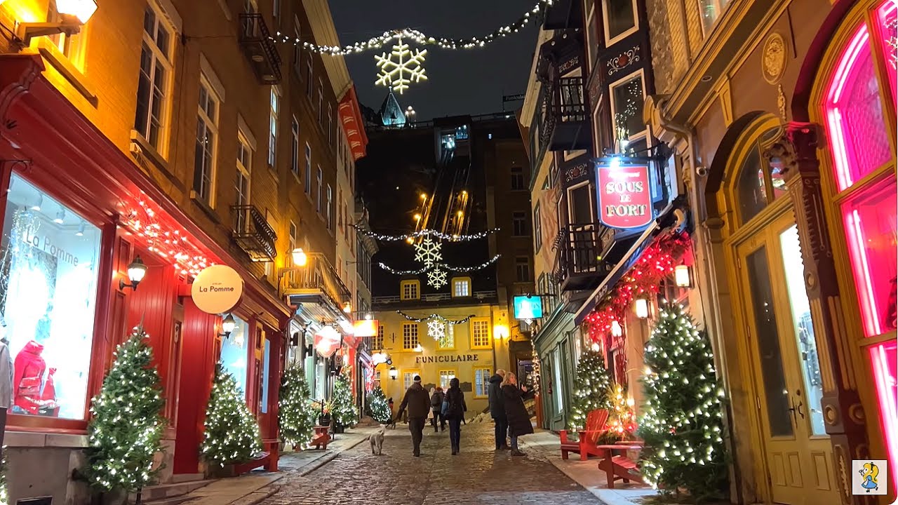 [4K]🇨🇦 Old Quebec City Night Walk🎄Festive Christmas Lights ⛄ Dec.2021 ...