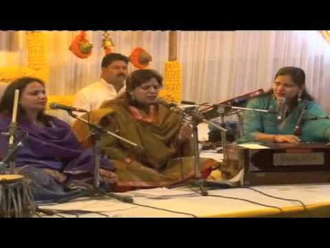 Krishna bhajan  Vinati suniye nath humari by Sharma sisters