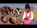 CHICHARRÓN DE CHANCHO COCINANDO AL AIRE LIBRE EN EL CAMPO - CHOLITA JULIA