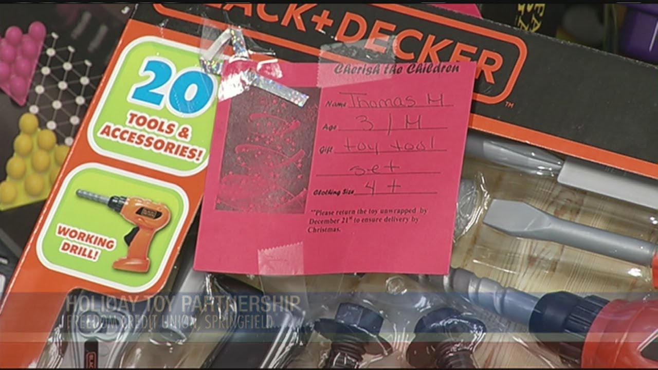 Freedom Credit Union and the Department of Children and Families make children's Christmas wishes co