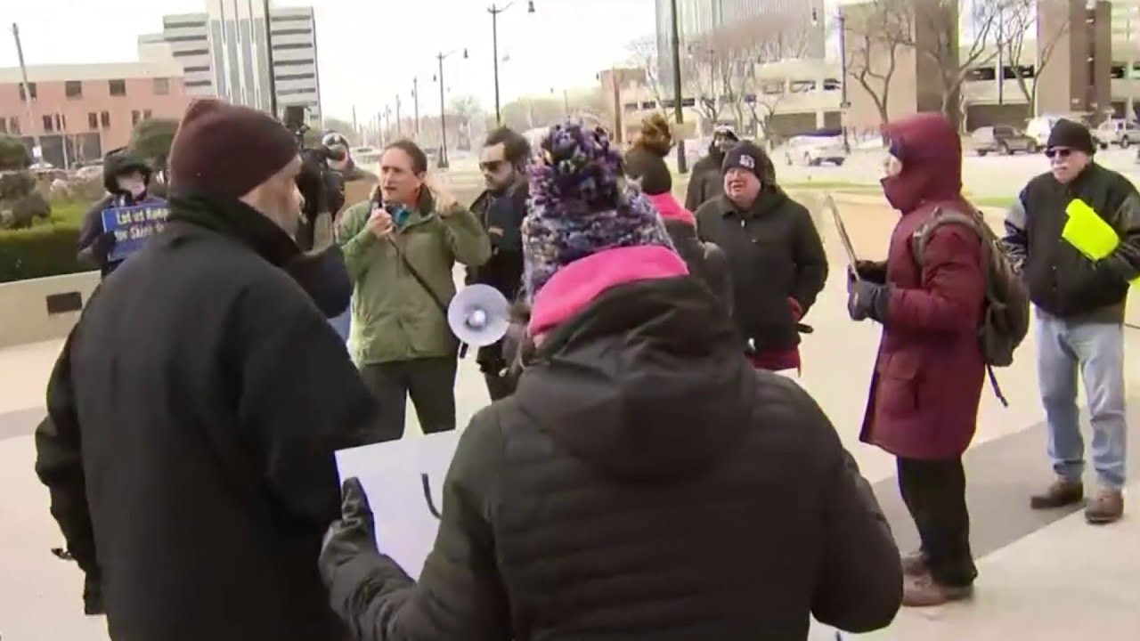 Metro Detroiters react to deal to end government shutdown