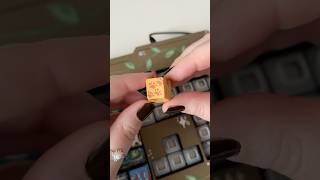 🐱paws or pause?🐈 // Customizing my keyboard // Using Arrtx acrylic markers to paint cute keycaps