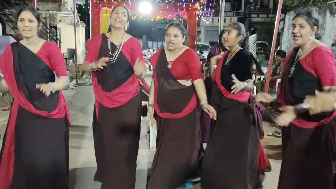 રંગ ની ચુડી...