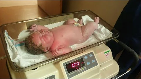 Ottawa woman gives birth to 13-pound, 12-ounce baby