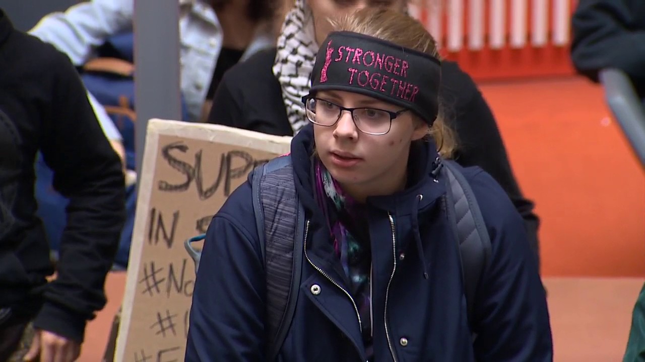RAW: Protest against President Trump at University of Washington