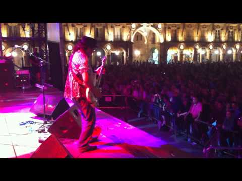 Raimundo Amador - Versin de "En el Lago" de Triana cantada por Lin Cortes - Salamanca 10 09 2010