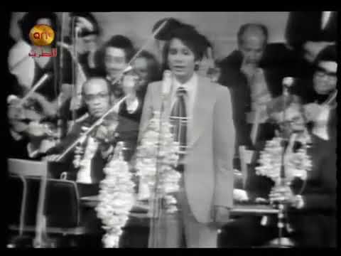 وفي ليلة مش ناسيها سهران الفرح فيها أي دمعه حزن لا