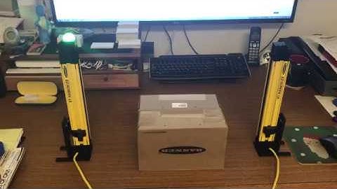 Banner Engineering EZ-SCREEN LS Light Curtain Alignment