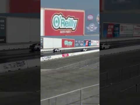Nissan GT-R vs Lexus ISF Drag race