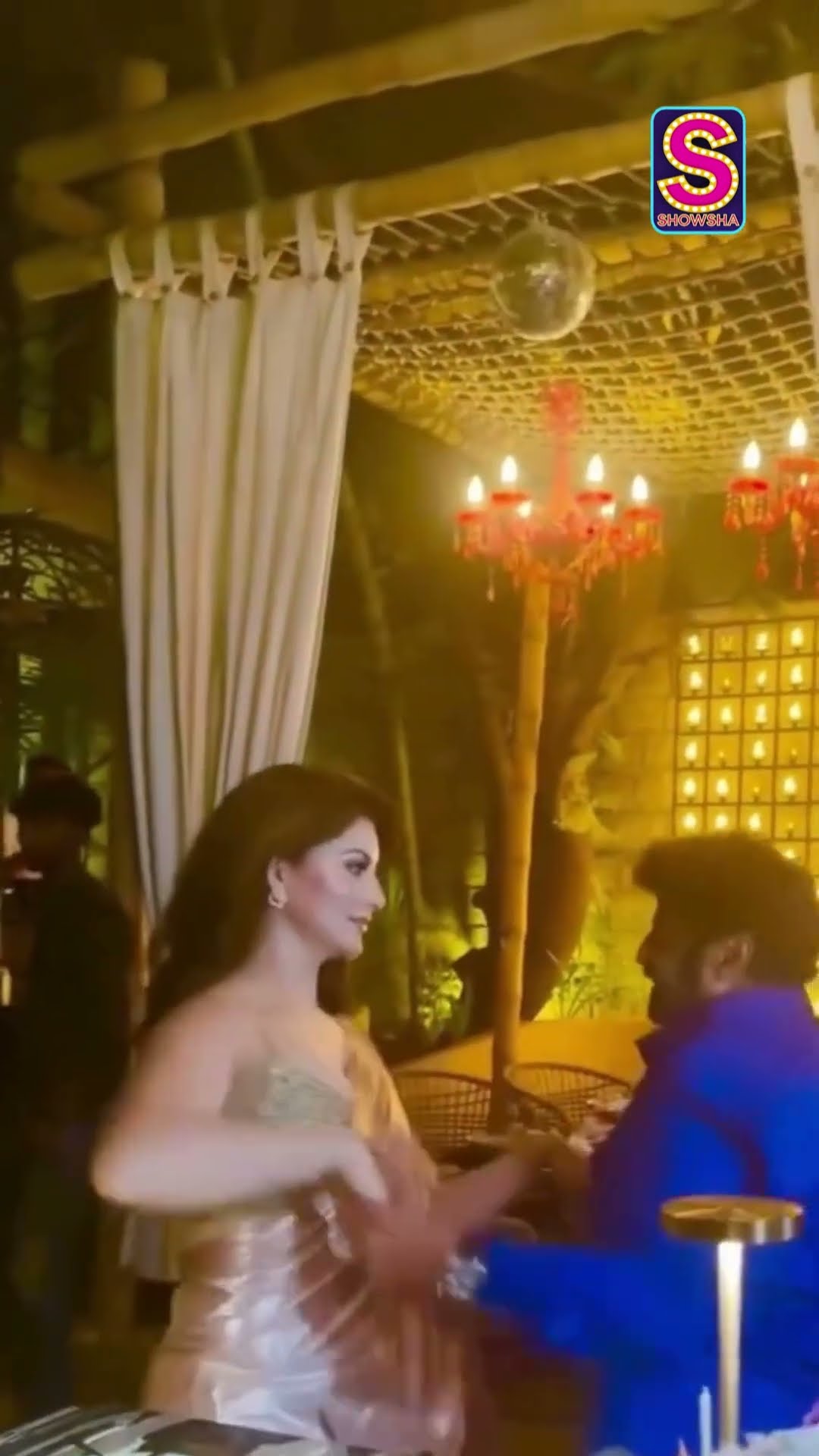 Catch Urvashi Rautela Having Enjoying As Performs 'Dabidi Dibidi' Step | Urvashi Rautela | N18S