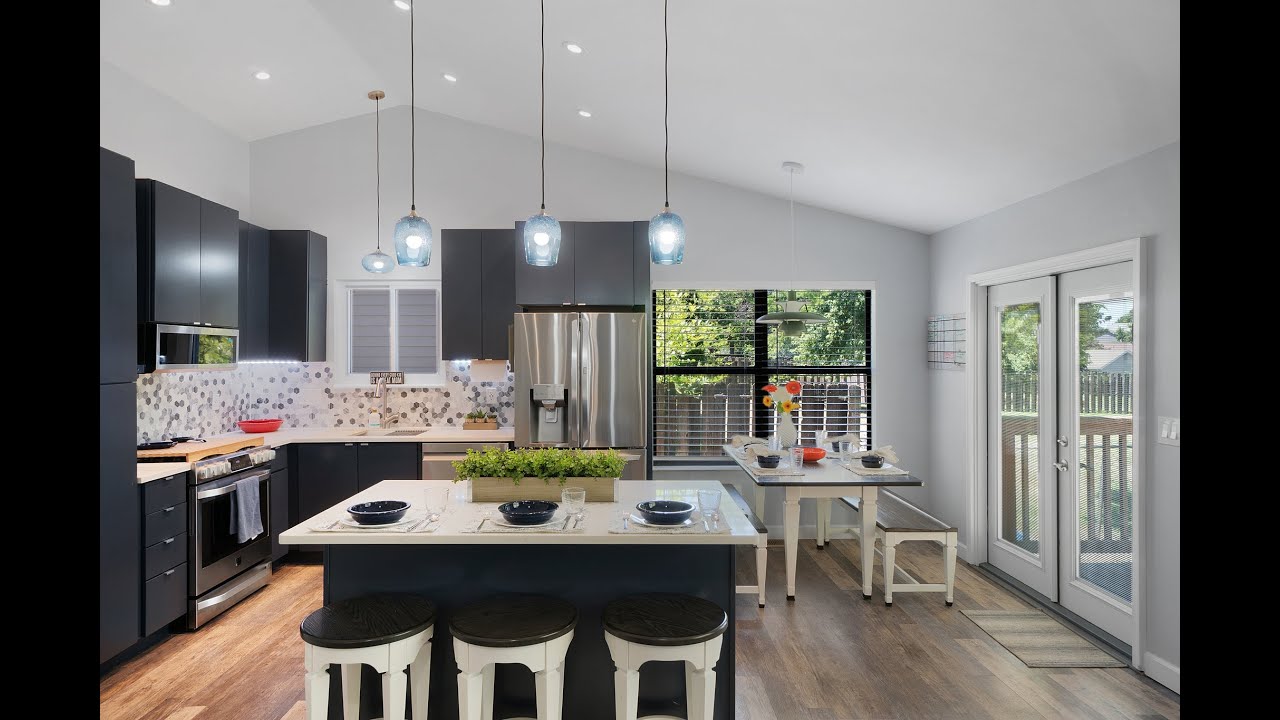 St. Charles, MO Real Estate For Sale - 1215 Cloverbrook Drive