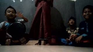 Download Lagu ketika solawat rame rame part 1 MP3 Download Lagu ketika solawat rame rame part 1 MP3