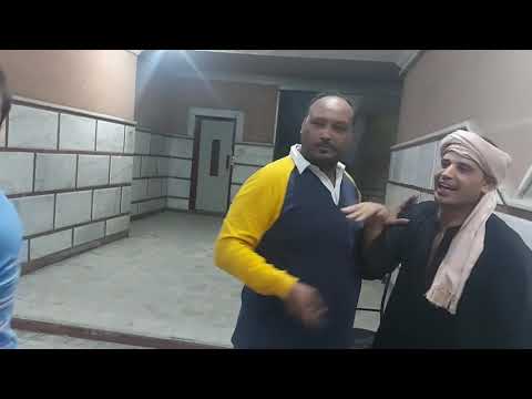 الحاج حجو كان شغال بواب والدنيا فتحت معاه وبقي رئيس اتحاد الملاك