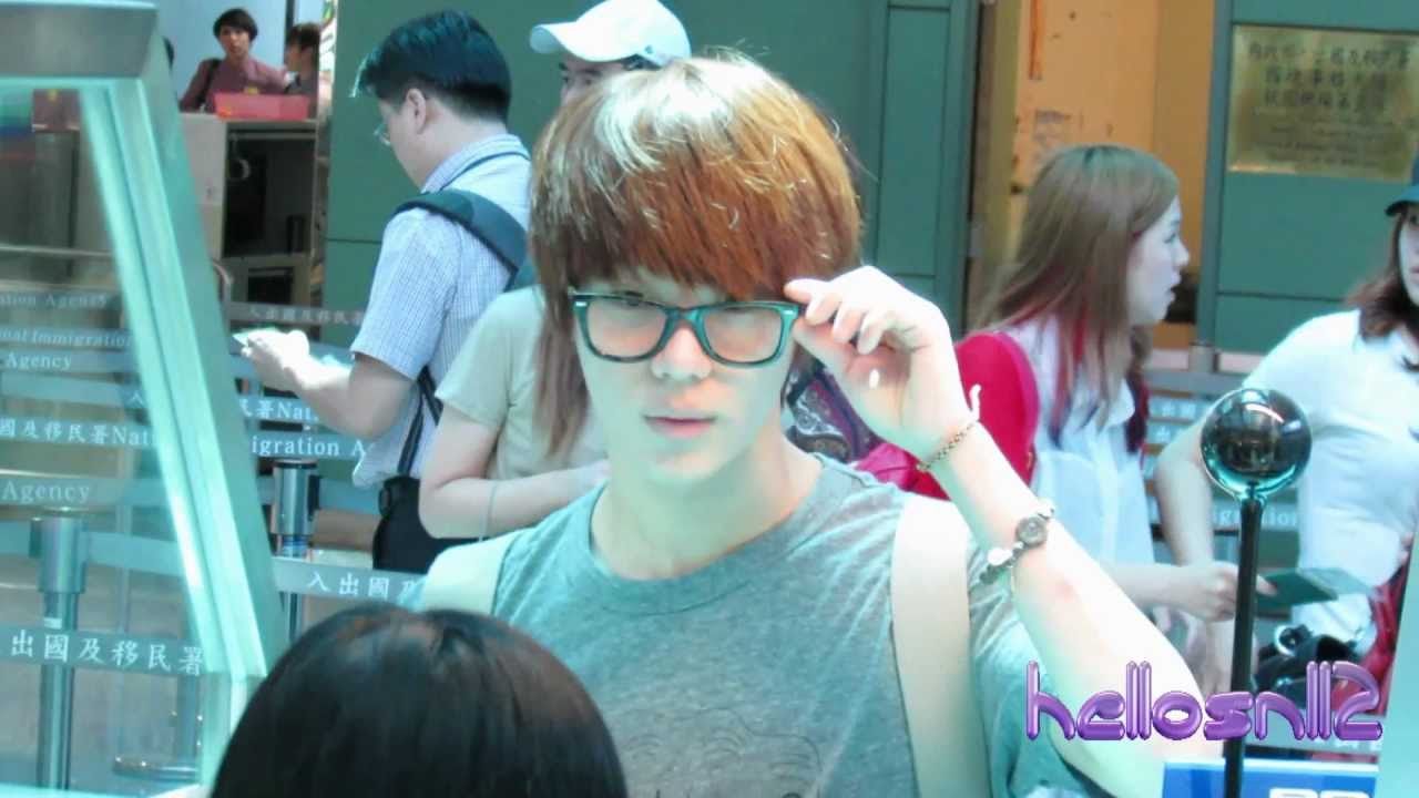 120917 SHINee Departure@Taiwan Taoyuan International Airport Part 1/2