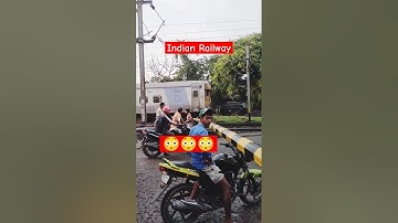 Railroad Crossing🚸 IndianRailways Trains Videos👍#shorts #railgate #railway