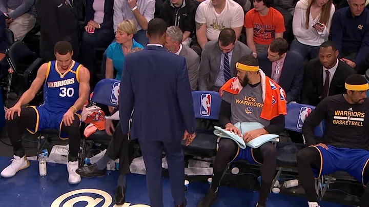 Steve Kerr with Words of Encouragement for Stephen Curry | 03.05.17