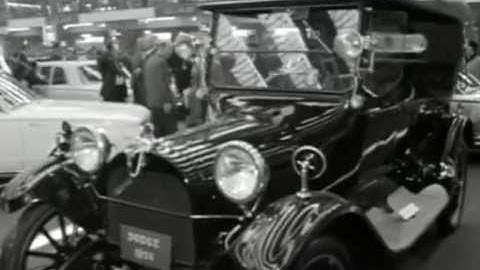1965: Vijftigste Auto-RAI te Amsterdam - met vele oldtimers - AutoRai 2026, maar dan 61 jaar geleden