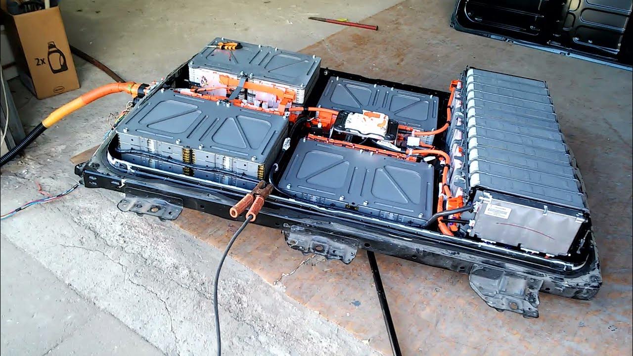 2012 Nissan Leaf SL How to turn on, drive / reverse, and display cluster expla