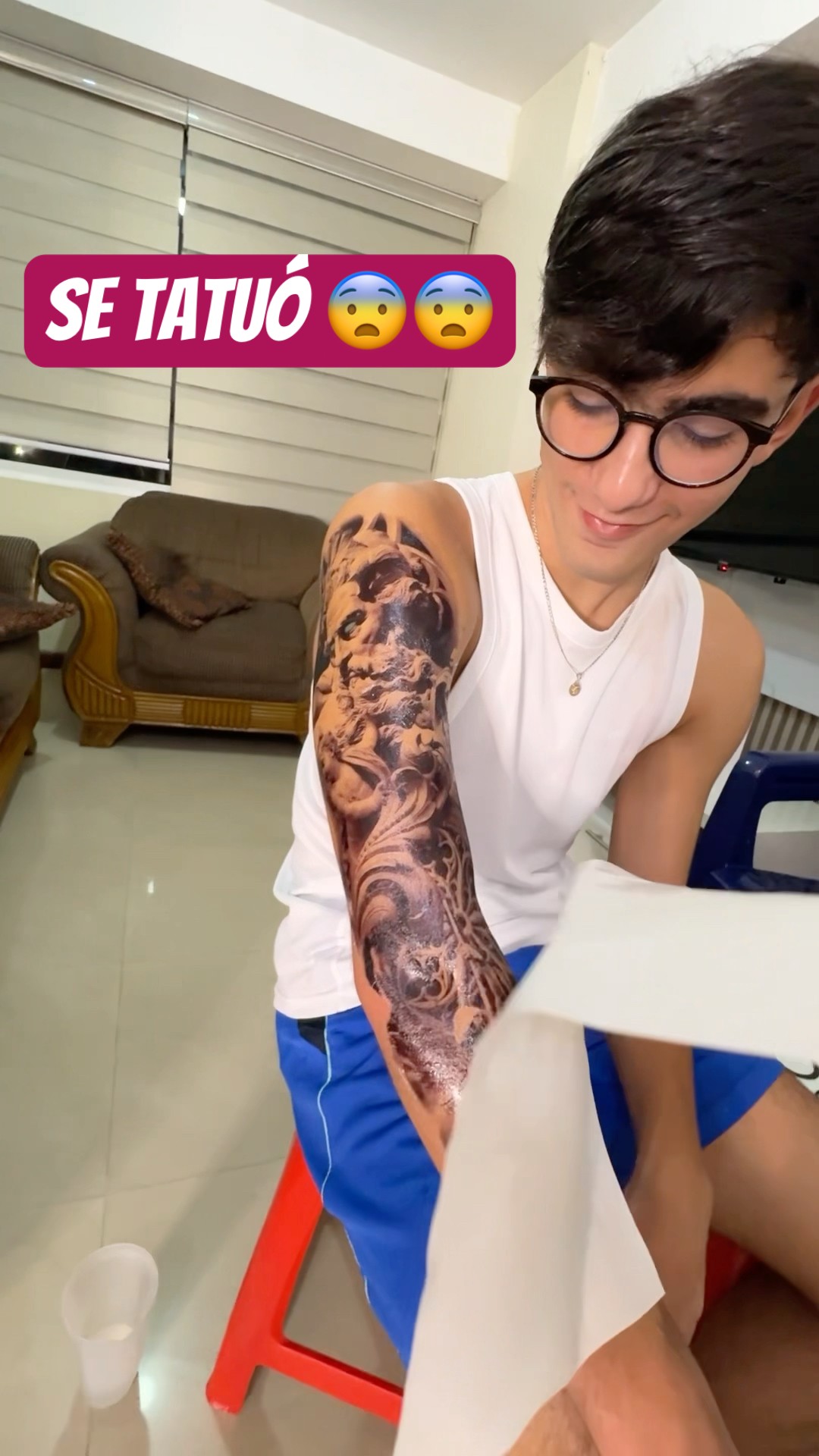 Se tatuó para el regreso a clases ??