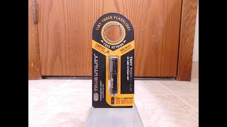 True Utility : Tiny Torch, keyring flashlight (unboxing &amp; review)