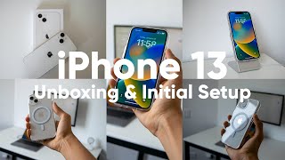 iPhone 13 - Unboxing & Initial Setup (2023)