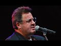 Capture de la vidéo Vince Gill Explains Why His Eagles Experience Is Bittersweet