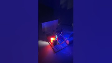 SPIKE Essential - A Movie Theater (free building instructions)