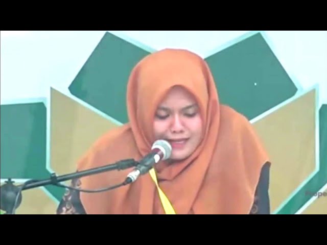 Suara Merdu Yunia Safitri Qariah Cantik dari Sumbar saat tilawah Al quran menyejukan hati class=