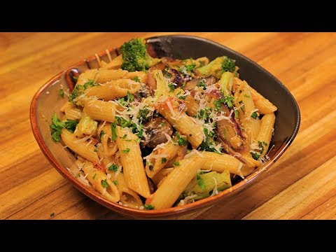 Pasta with Broccoli in white wine sauce - healthy eating - white sauce vegetarian recipe