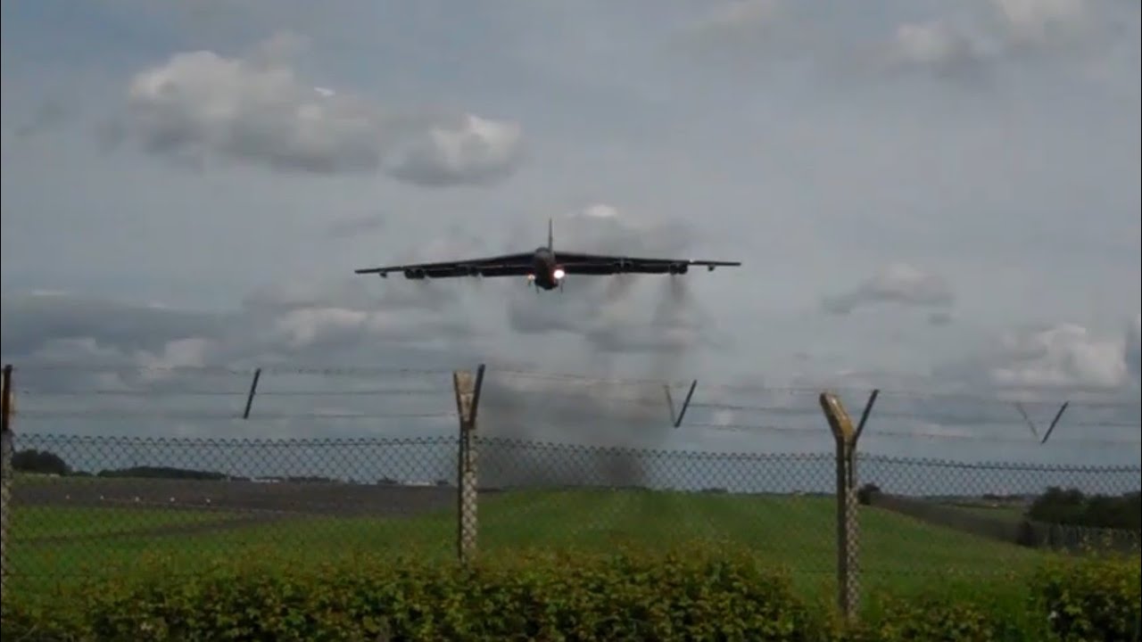 B-52 struggles to climb after takeoff