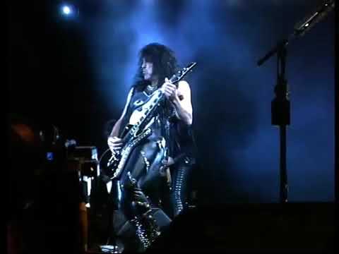 KISS - PARASITE - Argentina (RIVER PLATE 1994)