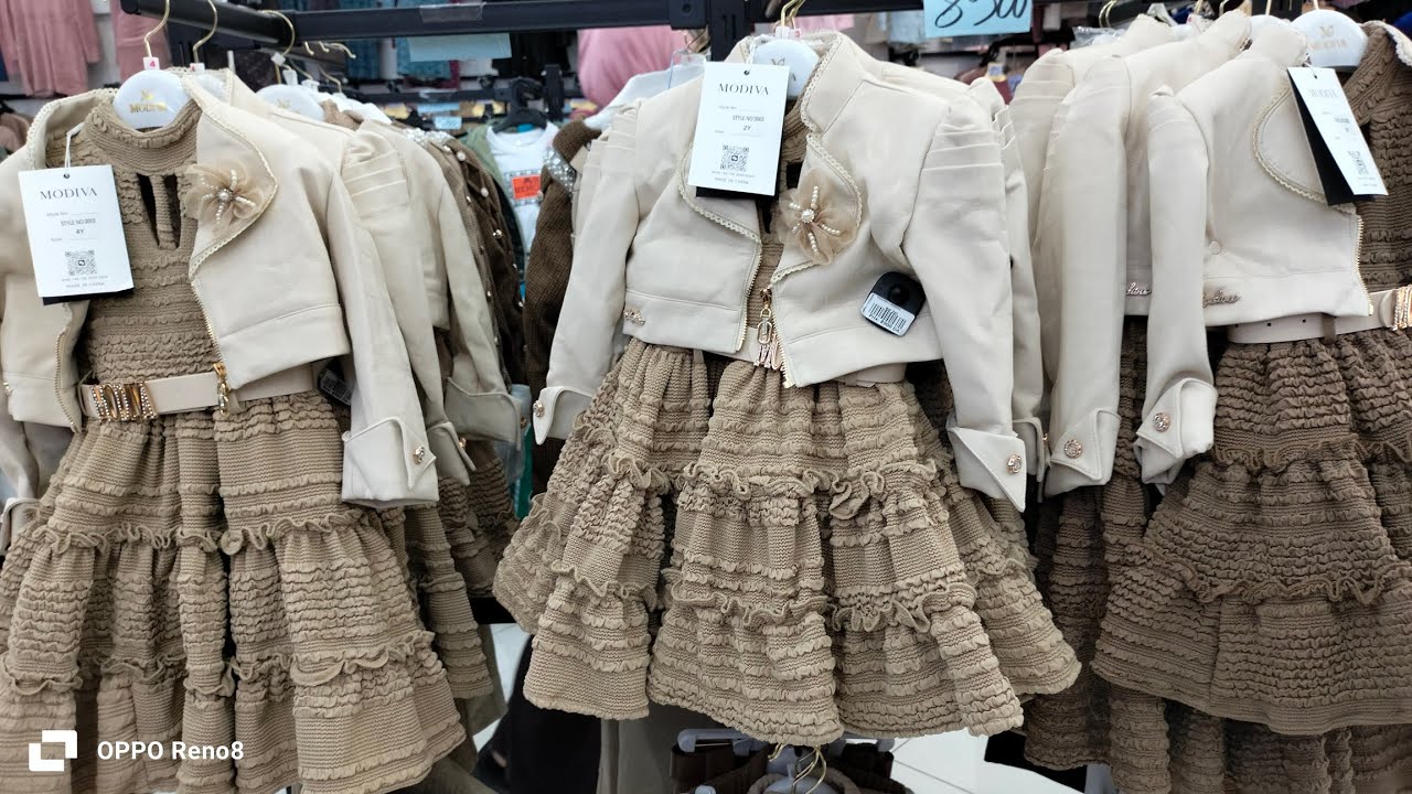 ملابس العيد 2025  عندبازار المملكة العاءلية بالكيفان ولاية تلمسان سومة متفاوتة