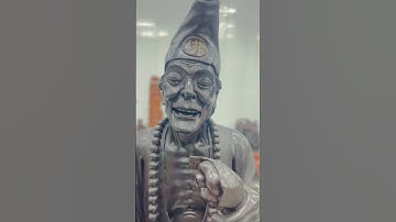 Phật sống tế công gỗ tử đàn tím nghệ nhân chế tác thần thái .mời các bác cùng thưởng lãm ạ