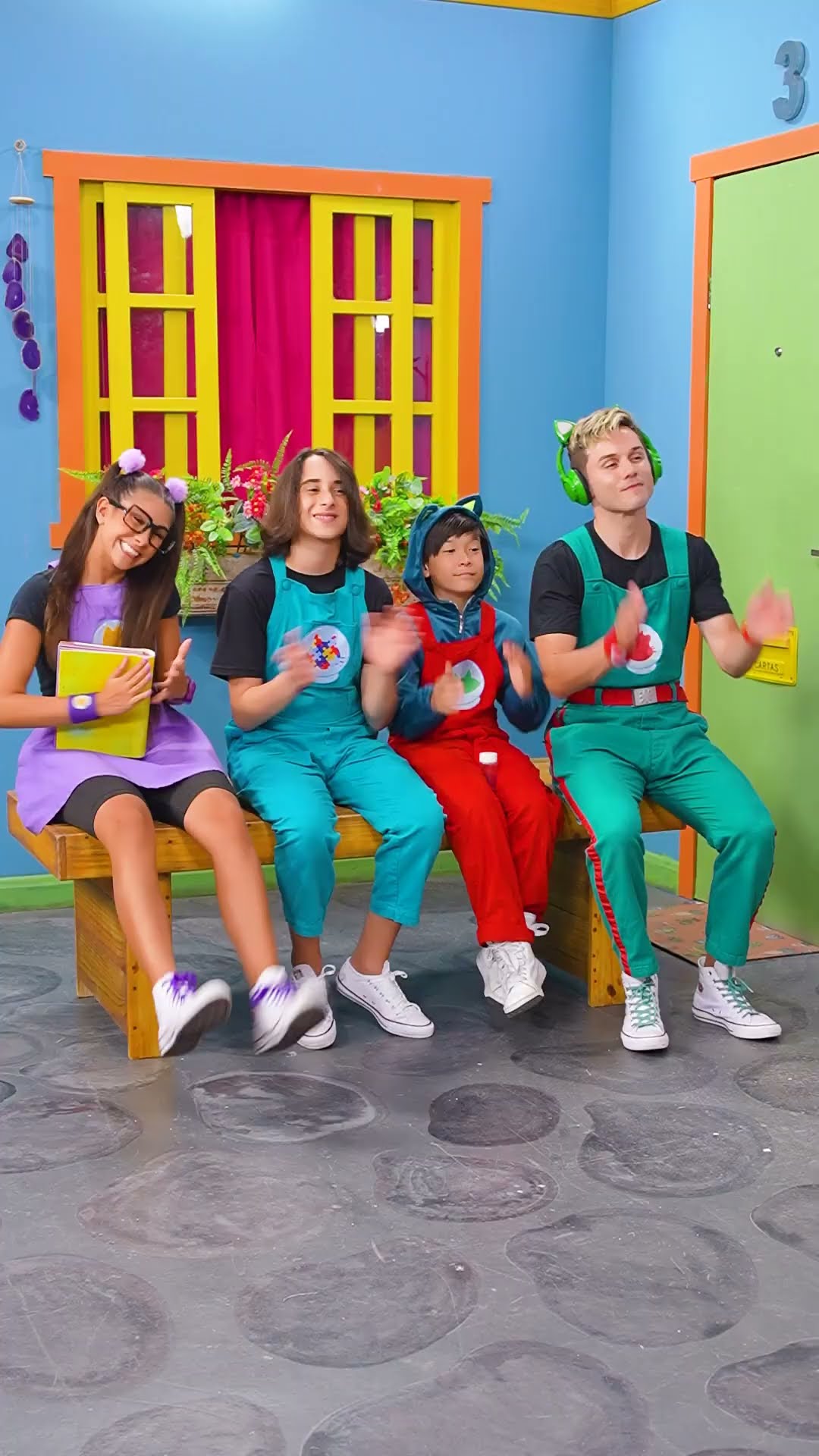 GATO GALACTICO e o MENINO AUTISTA no Festival do Jovem Criativo !