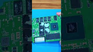 POR DENTRO DO SSD DE 30TB