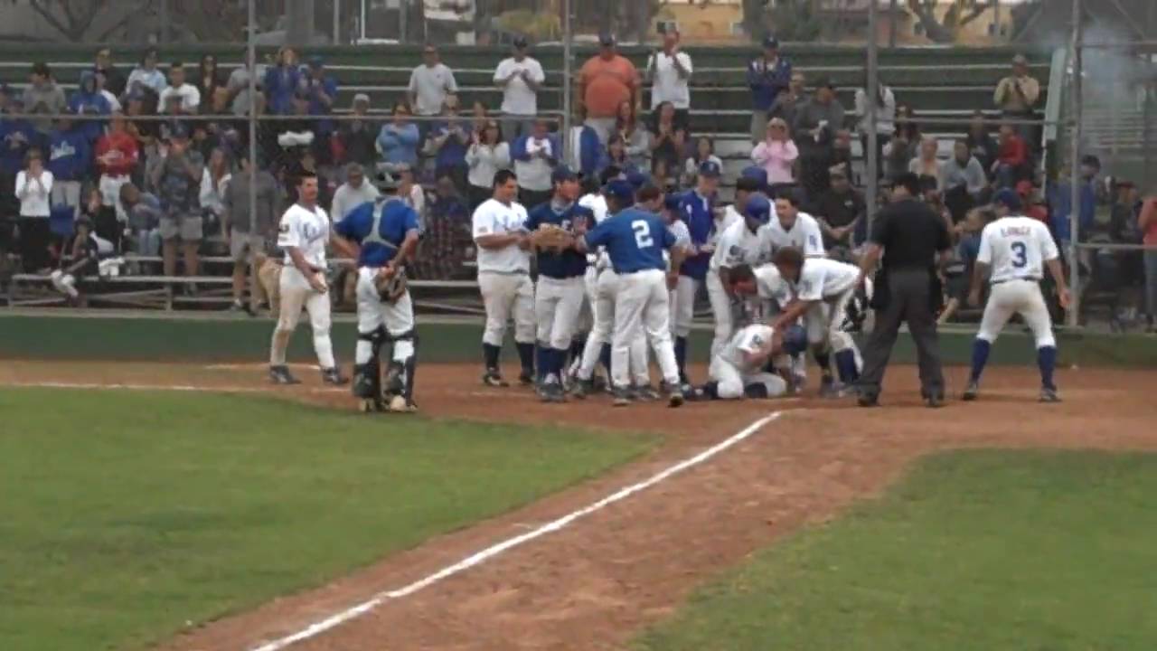 Mike Quinones vs Jim QuinonesHomerun!.MP4 YouTube