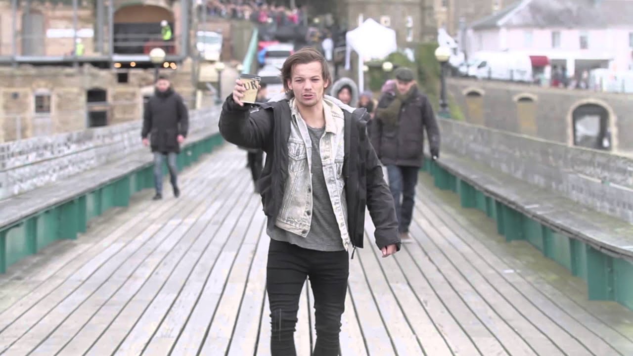 You & I Pre Order Message Clip! - When you pre-order You & I, you'll receive an exclusive video message from 1D (only available when you pre-order)! 

Here's a short clip from the full video. 