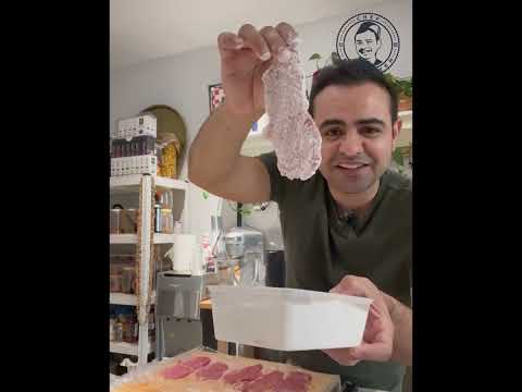 Extinguished Meat Slices with Lemon and Garlic
