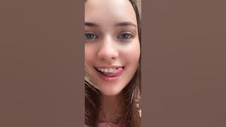 Periscope LIVE BEAUTIFULL GIRL💚 #periscope #live #cute #broadcast #periscopelive#viralvideo #vlog