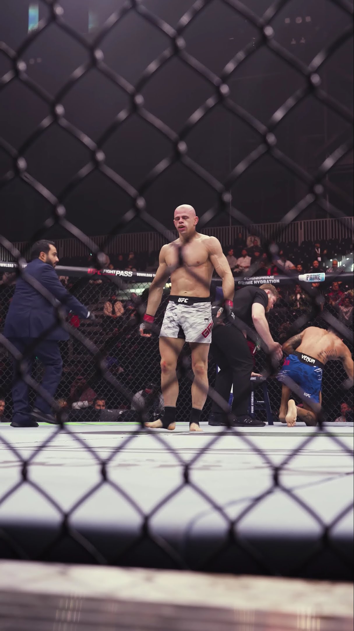 Bogdan Grad gets the first TKO of the card! ? #ufcsaudiarabia