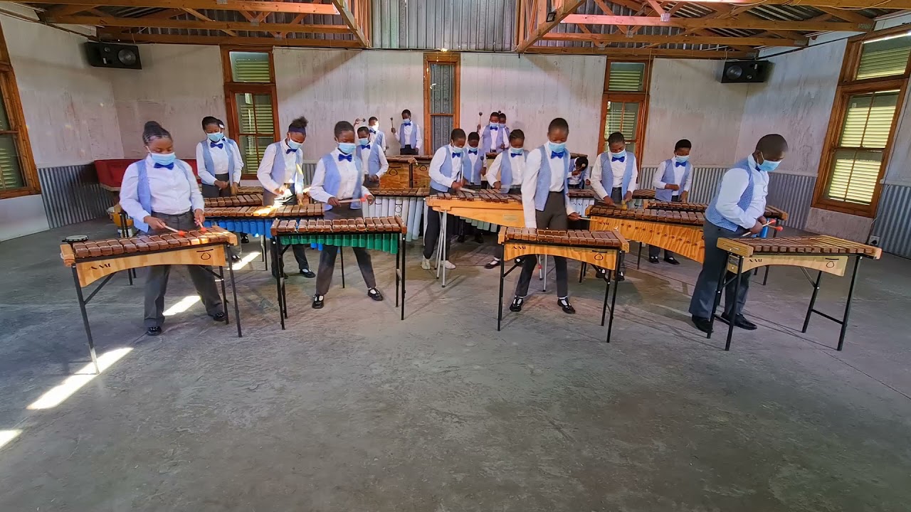 Wakkerstroom Marimba Hub / Country College Marimba Band play Hungry