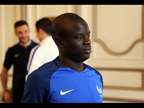N'Golo Kanté : "Un honneur de porter ce maillot"