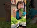 åããŠã®æ¥æ¥äºã§ã©ãŒã¡ã³ãã«é£ããã女#shorts #çé£ #mukbang
