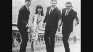 The Seekers - On The Other Side chords