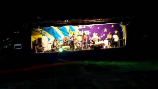 Download Lagu Giveshekiss live song papua BO ADE KO BAHAYA SAMPE MP3